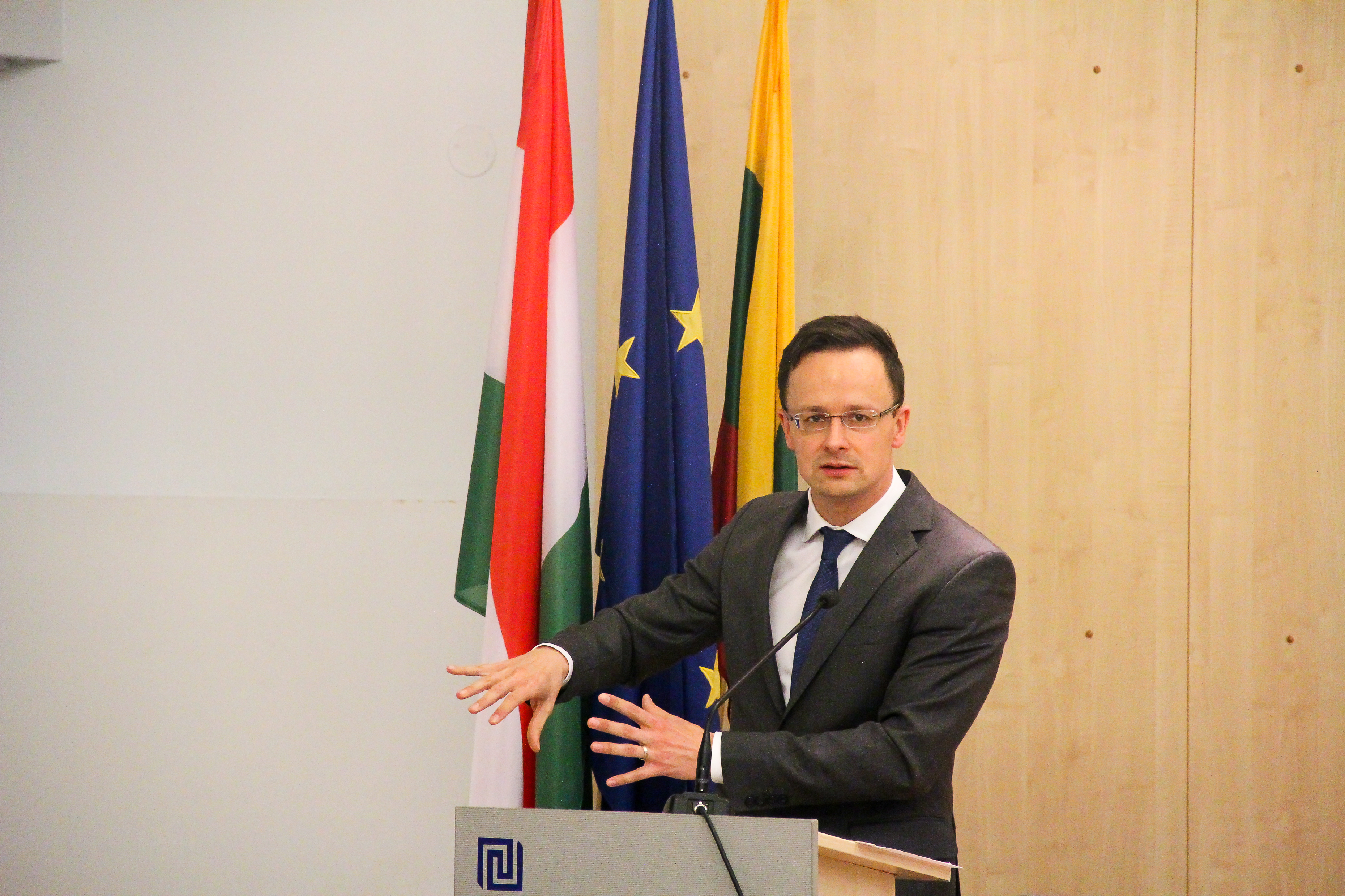 Vengrijos užsienio reikalų ministro Péter Szijjártó paskaita „Višegrado grupė: regioninė vertybių sanglauda ir atitikimas Europos Sąjungos sistemai“
