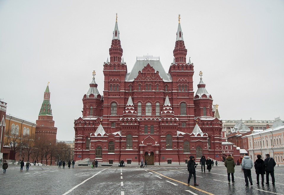 Gyvenimas Kremliaus ritmu: visur ieškodami Rusijos, nustojame ją matyti? [A. Ramonaitės, D. Šlekio ir N. Maliukevičiaus komentarai. Alfa.lt]