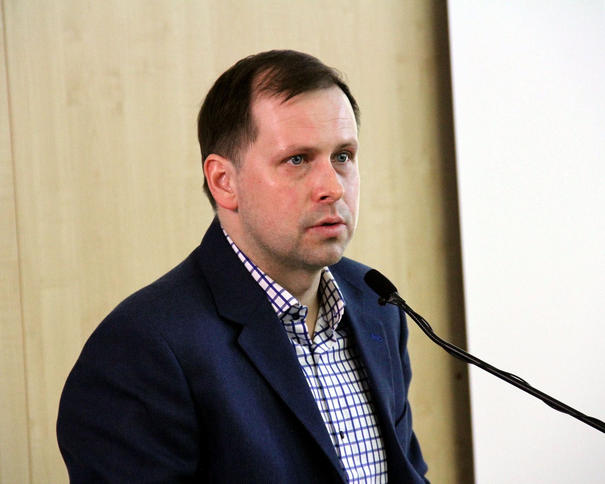 Politologas M.Jastramskis: Lietuvoje daug balsų „nuleidžiama į šiukšlių dėžę“