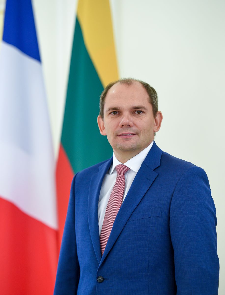 Lietuvos ambasadorius Prancūzijoje Nerijus Aleksiejūnas: „Studijas reikia rinktis pagal tai, ką sako širdis“